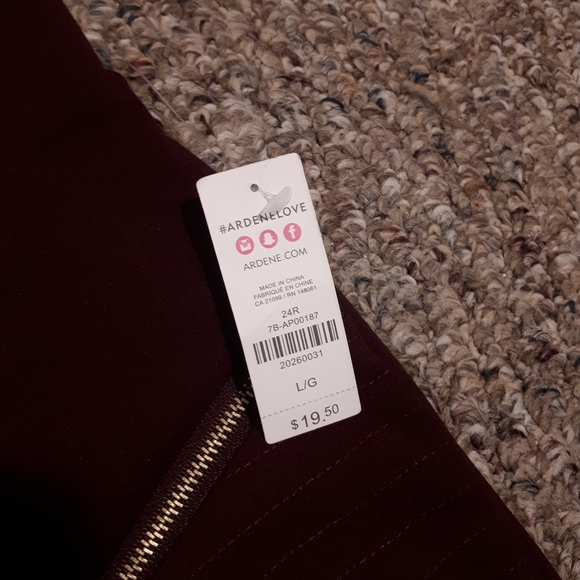 Red leggings - Picture 6 of 7